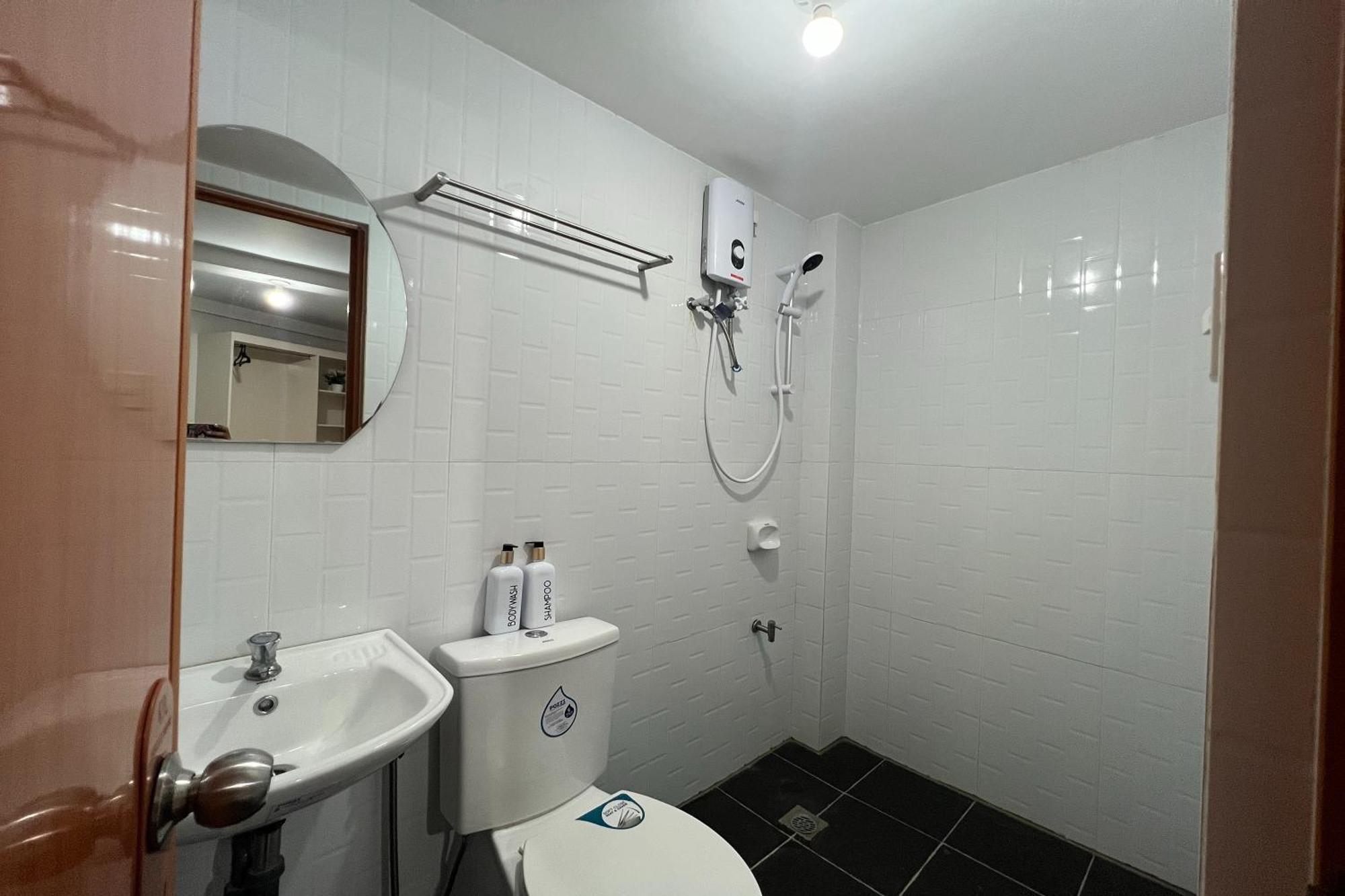 Happy Grey Hotel Віган Екстер'єр фото